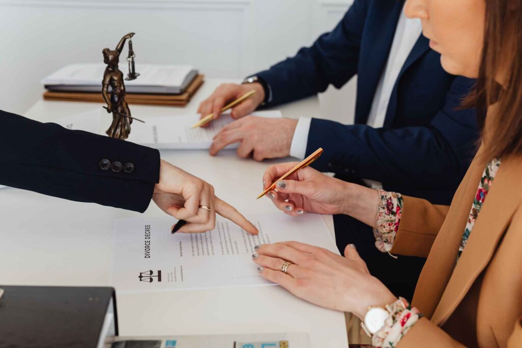 Why Divorce Lawyer Costs Vary So Much